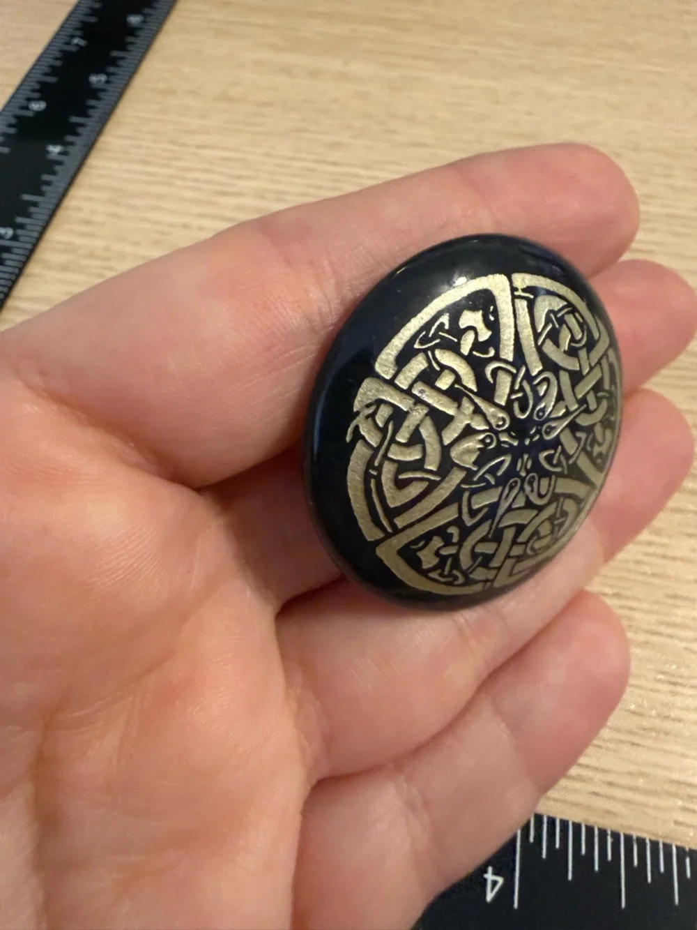 N/A decorative round